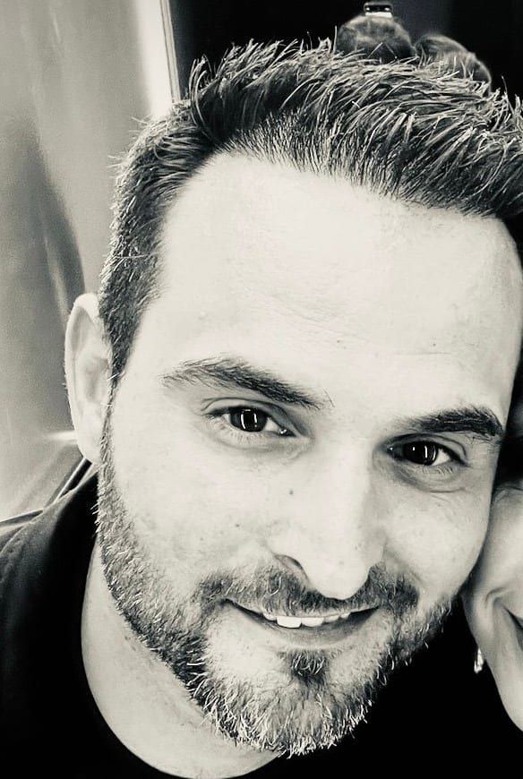 Yaseen - Site gay gratuit à Zwingen Profil de Yaseen, 27 ans, Site gay gratuit à Zwingen (Bâle-Campagne)