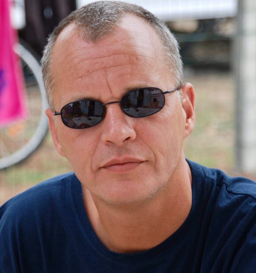 Zino - Site gay gratuit à Zwischenflüh Profil de Zino, 40 ans, Site gay gratuit à Zwischenflüh (Berne)