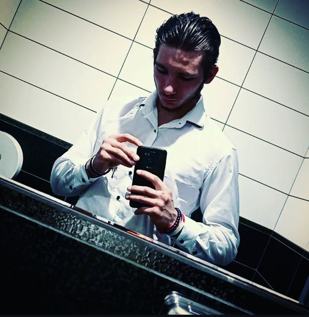 Henny - Site gay gratuit à Zwillikon Profil de Henny, 27 ans, Site gay gratuit à Zwillikon (Zurich)